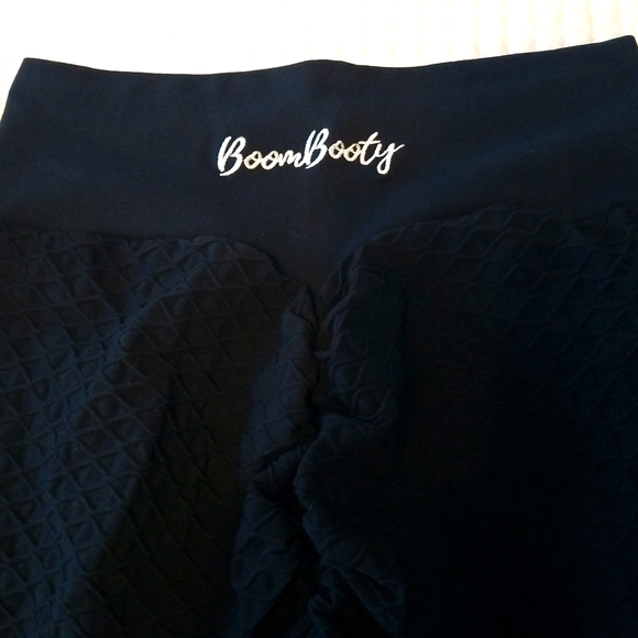 Boom Booty leggings, black honeycomb pattern, Size L - Picture 4 of 8